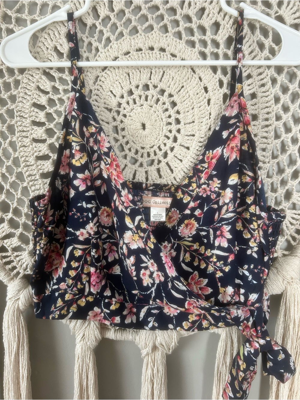 Women’s Floral Wrap Crop Camisole - Navy with Pink Floral size large